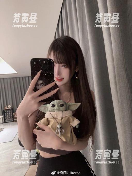 腐团儿Ikaros 腐团儿Ikaros的长腿合集,天天都想换壁纸吧?