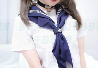 荒井喵喵：那双腿，足以让我静静凝视一下午的写真集