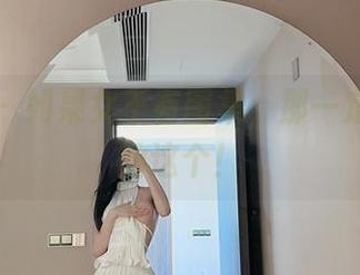 微密圈 – 如果女王有图集，那一定是葛征的这个！