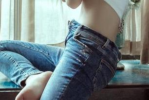 轰趴猫 – Ellie艾栗栗的自拍带领我游荡，免费照片让我不断地想停留。