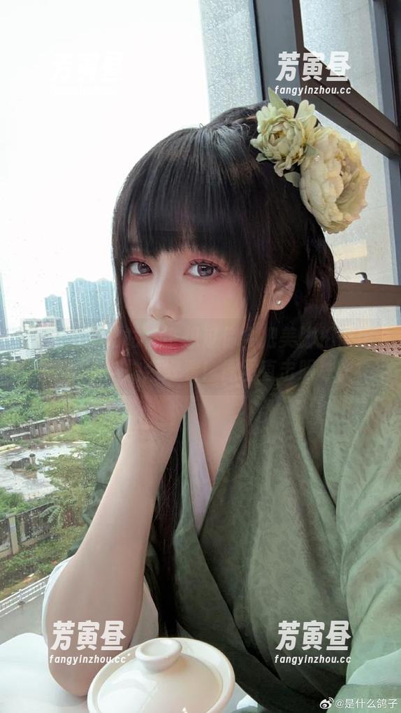 阿九从不咕咕，谁想过你会把美脚拍得比我拍的自拍还好看！原图直击眼球。
