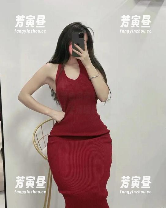 微密圈 - 免费黑色吊带原图，陈大小姐这次又来辣眼睛了！