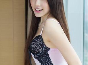 青豆客 – 一秒回到校园的梓萱Crystal水手服写真，分享一下，谁还记得那种青涩快乐？