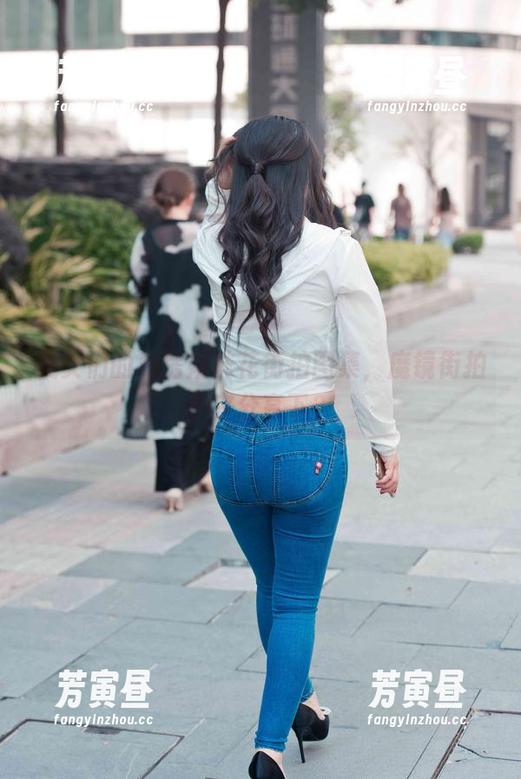 魔镜街拍 美女们的私房姐妹花街拍图集,魔镜街拍不来分享下?